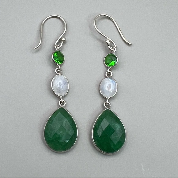 New Faceted Green Emerald and Moonstone Stone Silver Overlay Earrings - Picture 5 of 7